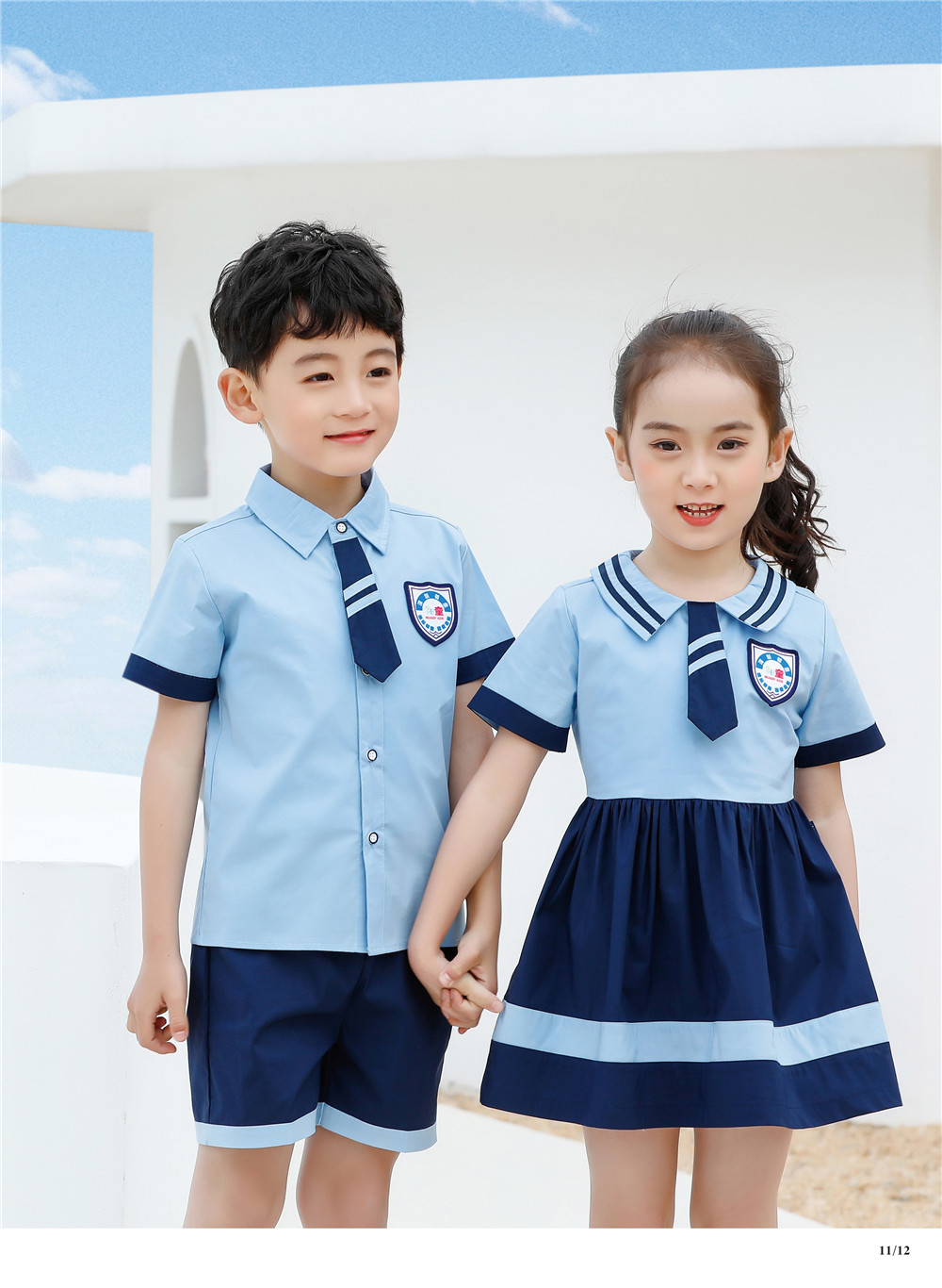 海軍藍風(fēng)格幼兒園小禮服，爆賣(mài)6萬(wàn)套